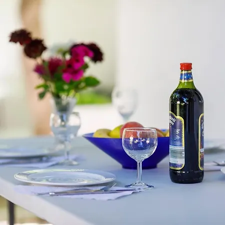 Lägenhet Sea View Manda