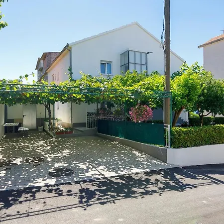Sea View Manda Апартаменты Подстрана